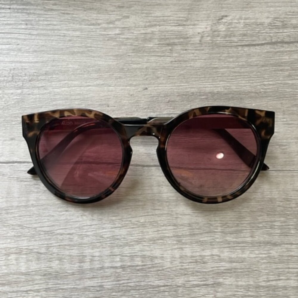 Women's Tortoiseshell Sunglasses